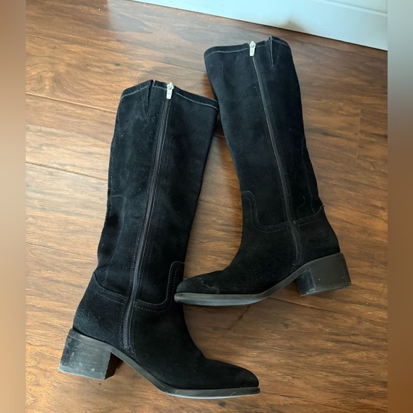 Elegant, Stylish Tall Black Suede Boots by Marc Fisher-Size 6.5 - Picture 10 of 11